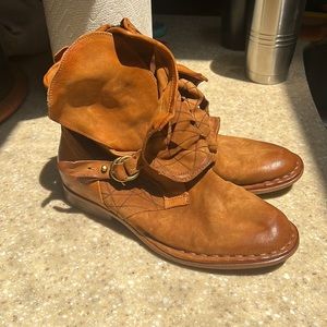 Nellyn Boots - sundance